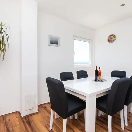 Dom wakacyjny House Francesca *