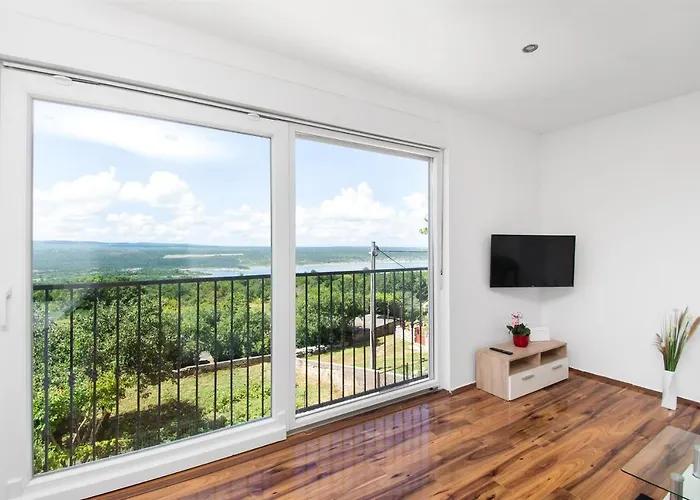 House Francesca Дом отдыха