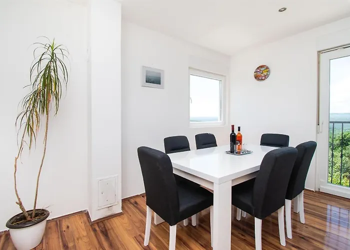 بيت للعطل House Francesca *