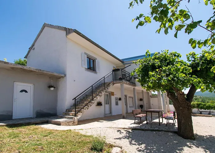 بيت للعطل House Francesca